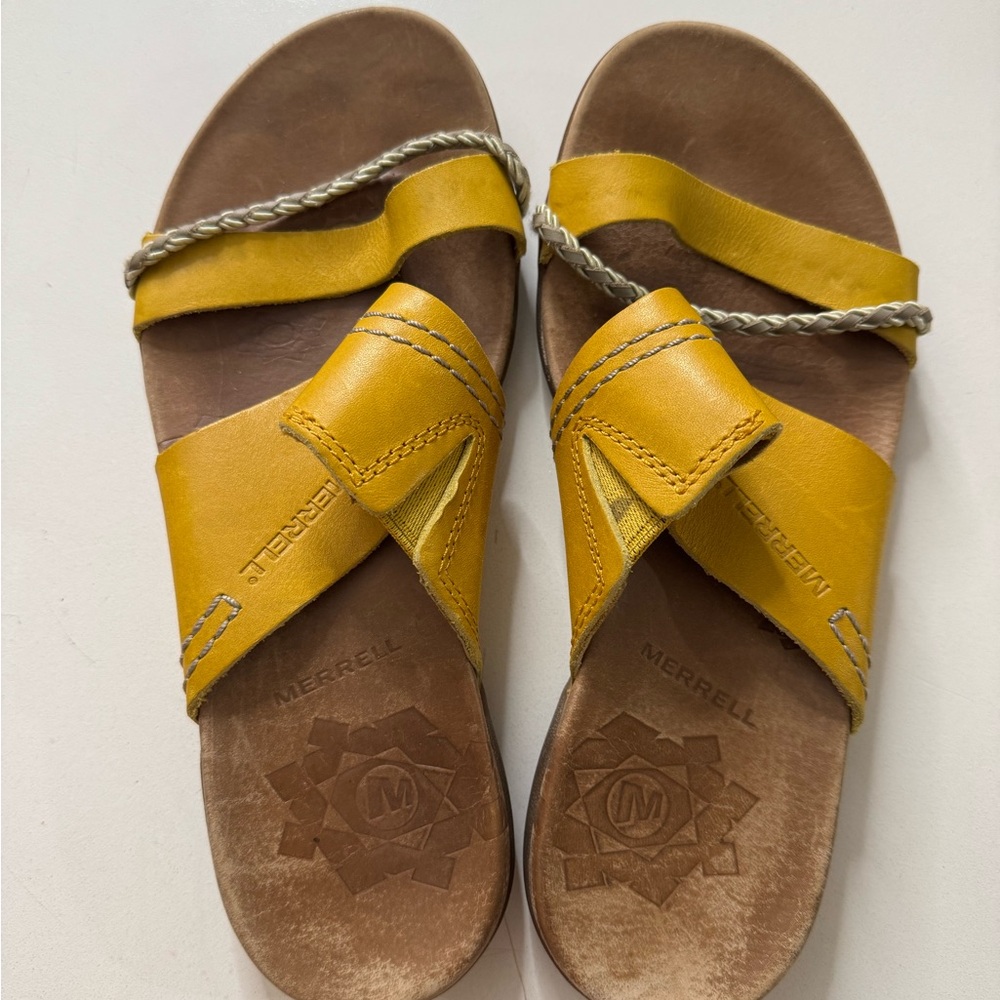 Merrell Women's Yellow Sandals